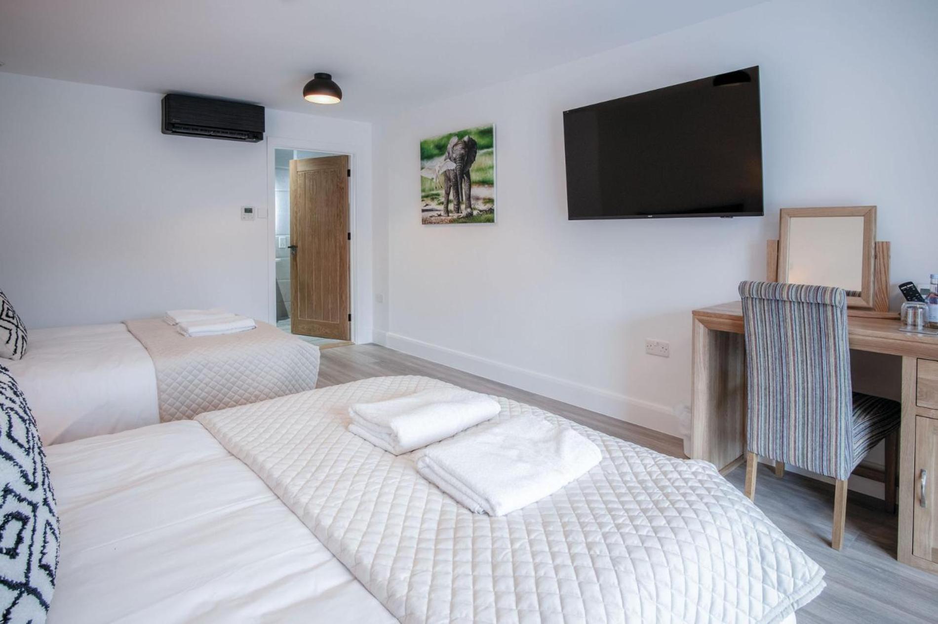 Suite 3 - Sleeping Giant Hotel - Pen Y Cae Inn Brecon Luaran gambar
